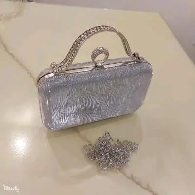 کیف مجلسی نقره ای مدل موج دار