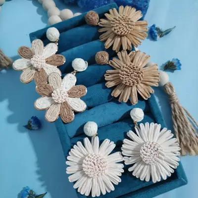 گوشواره‌های بافت حصیری طرح گل