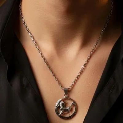 گردنبند اسب