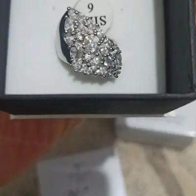 انگشتر طرح جواهر