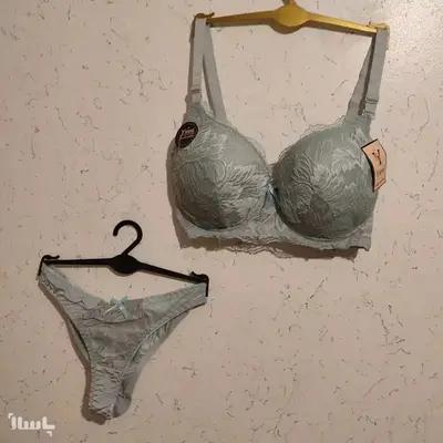 ست شورت و سوتین اسفنجی فنردار