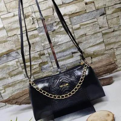 کیف زنانه دوشی جلو زنجیر دار
