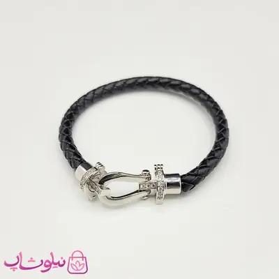 دستبند زنانه برند فرد Fred مدل چرم مشکی با قفل نقره ای نگیندار استیل کیفیت مستر کد 680