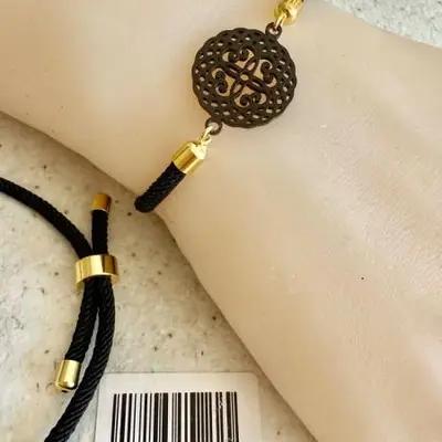 دستبند نخی با پلاک استیل اسلیمی – قابل تنظیم (گره کرواتی)