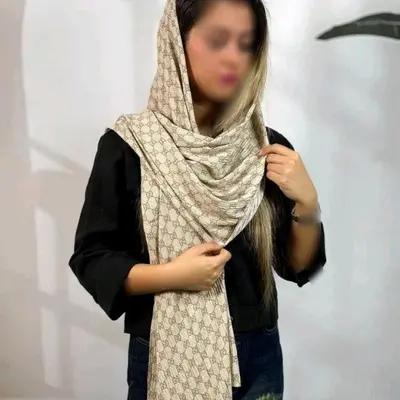شال برشکا منگوله دار