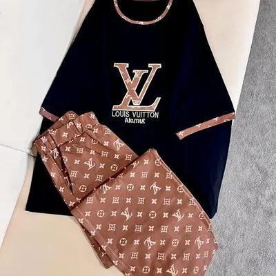 تیشرت شلوار دخترانه و دخترانه طرح ال وای