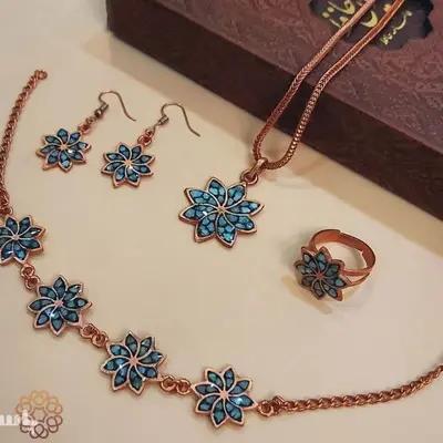 سرویس فیروزه کوبی شده