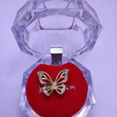 انگشتر طرح پروانه