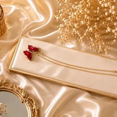گردنبند پروانه نگین قرمز