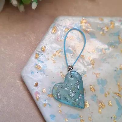 آویز موبایل رزینی قلب آبی نقره ای