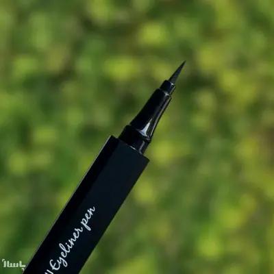 خط چشم ماژیکی 6ضلعی مشکی هدی بیوتی  Huda Beauty