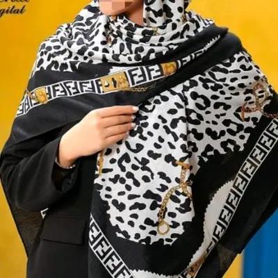 روسری نخی پلنگی شیک وقواره دار