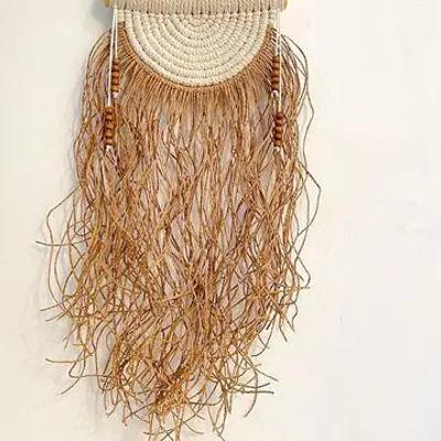 دیوار کوب آبشاری