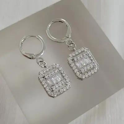 گوشواره باگتی طرح جواهر کد 25330