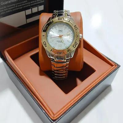 ساعت مردانه کیو اند کیو اورجینال مجلسی اسپورت ژاپن مدل F348-404Y