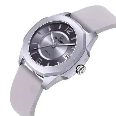 ساعت زنانه اسپرت هشت ضلعی گرد بندسیلیکونی ناوی فورس Naviforce مدل 8031