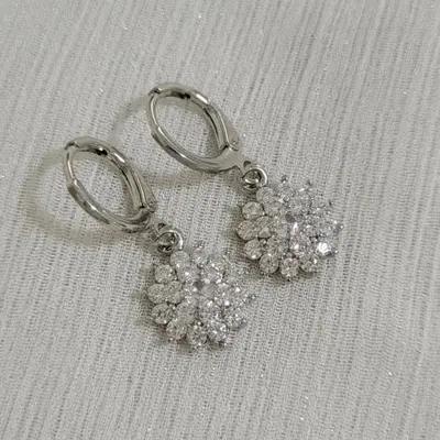 گوشواره گل نگینی کد 25525